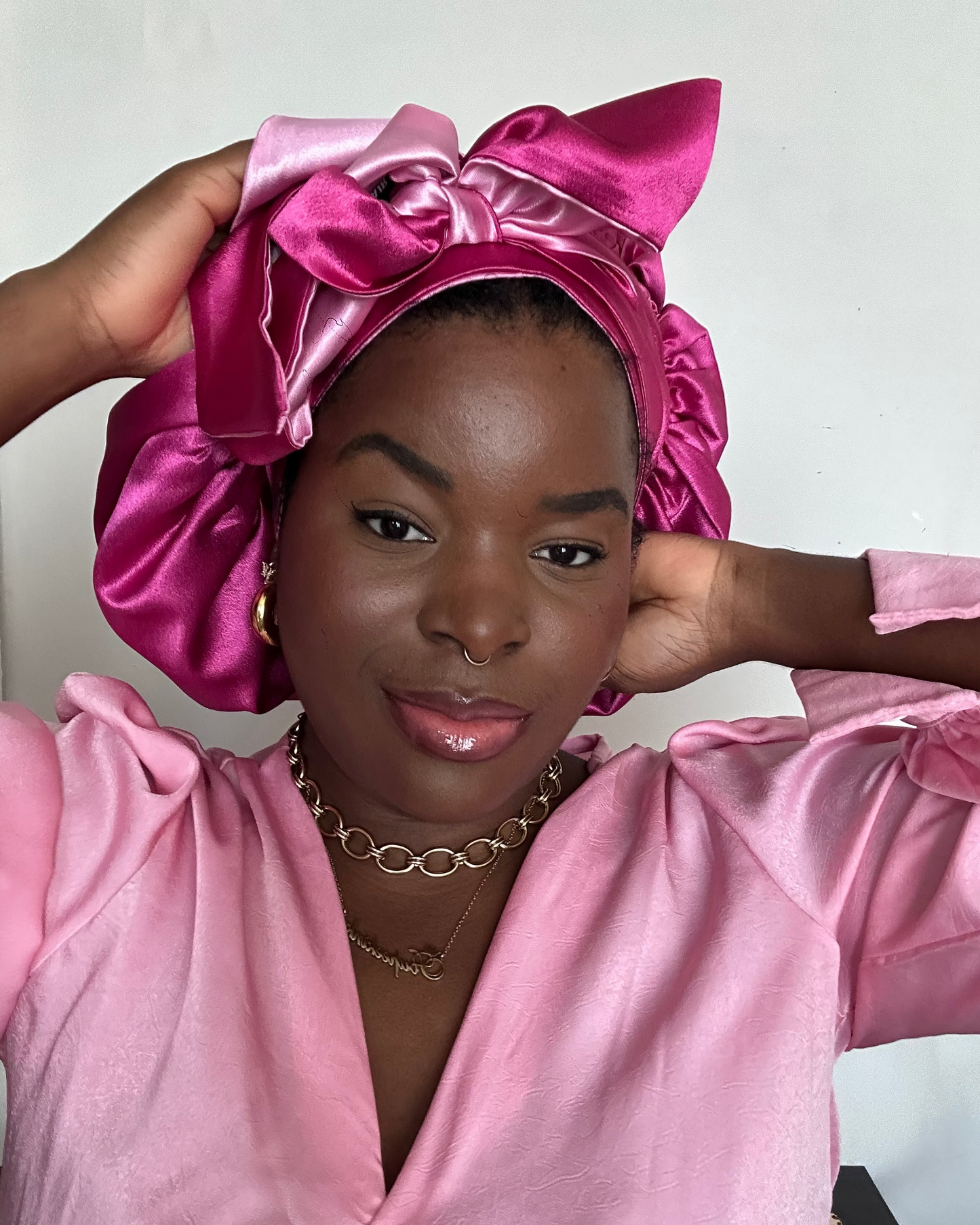 Bonnet en satin Just Girl