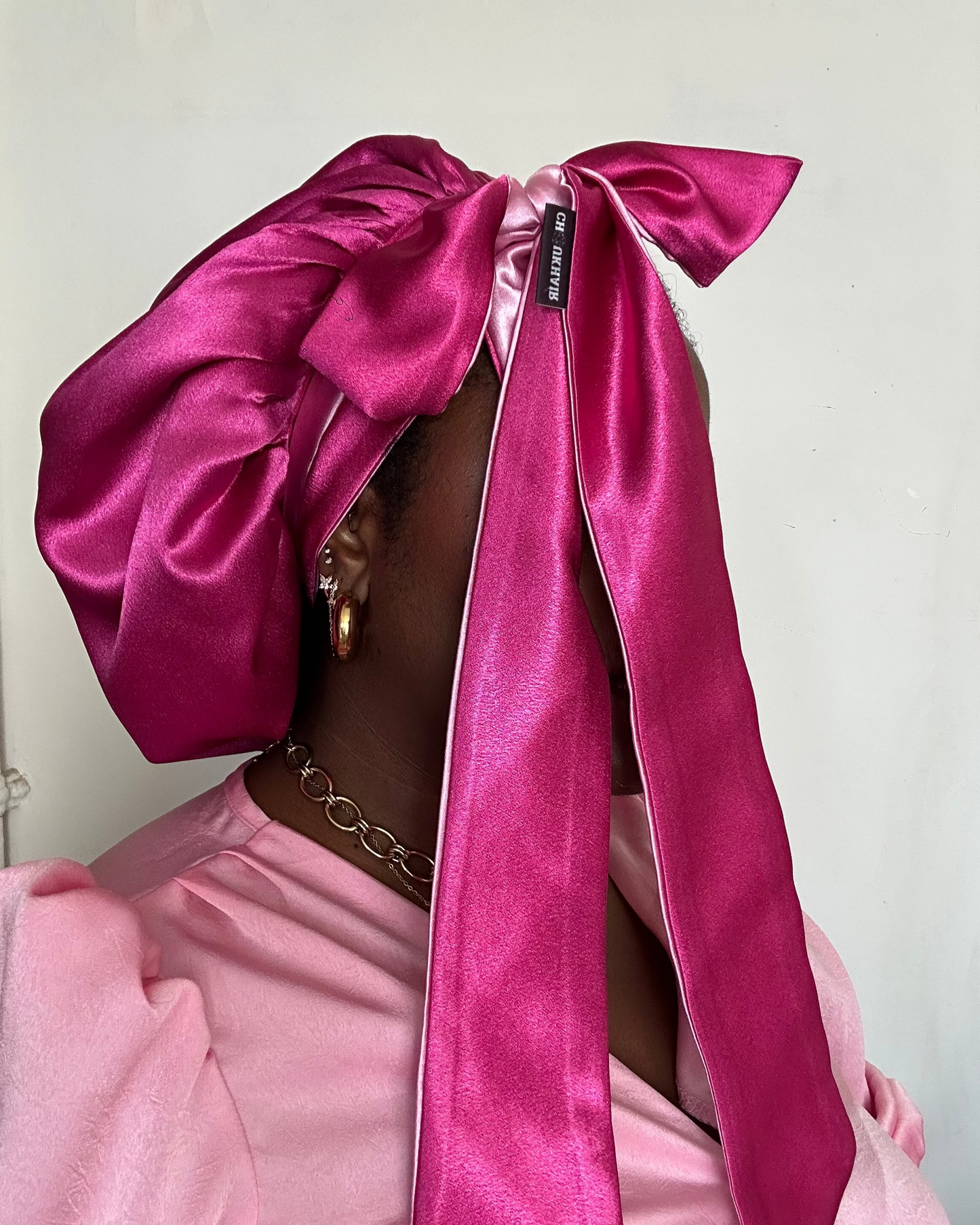 Bonnet en satin Just Girl